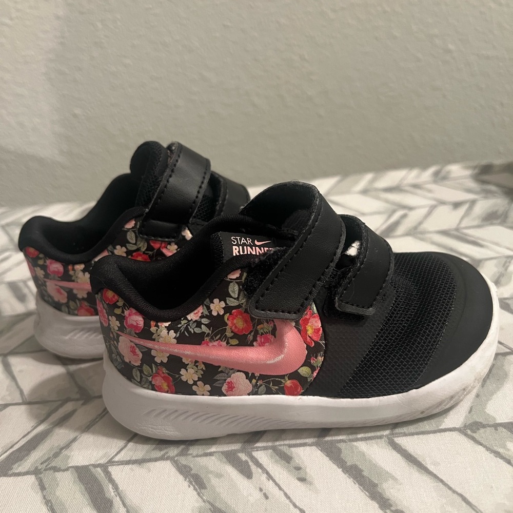 Nike Kids Black Floral Sneakers with Pink Swoosh